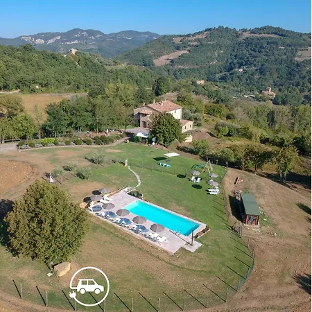 Montelovesco Farm stay *