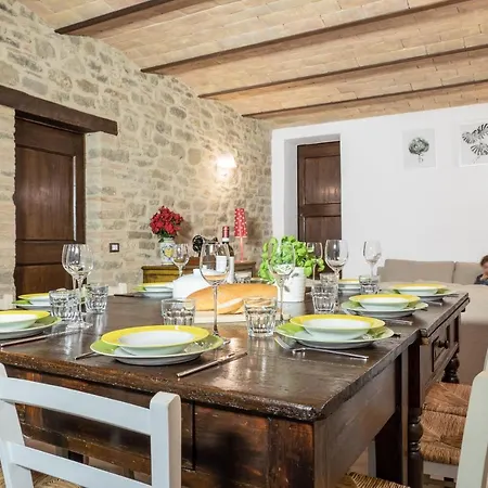 Montelovesco Agroturismo *