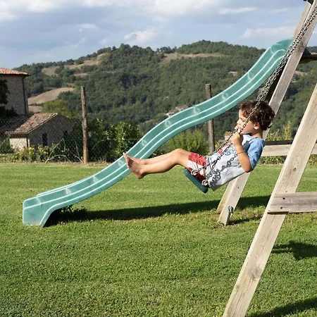 Montelovesco Agroturismo *