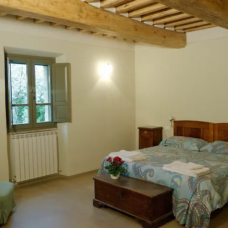 Montelovesco Farm stay